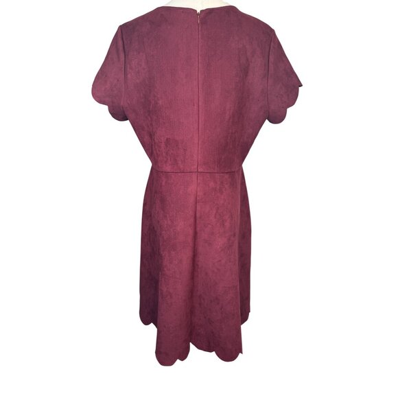 Pappagallo Size 12 Burgundy Suede-Style Scalloped Hem Dress - Picture 9 of 16